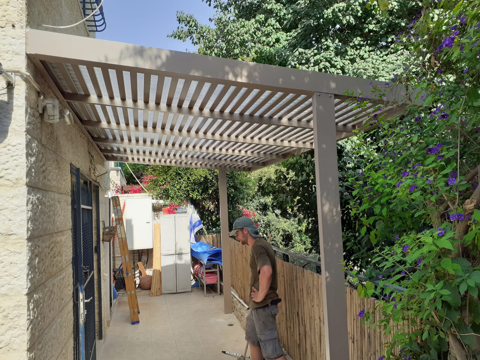 aluminum pergola near me