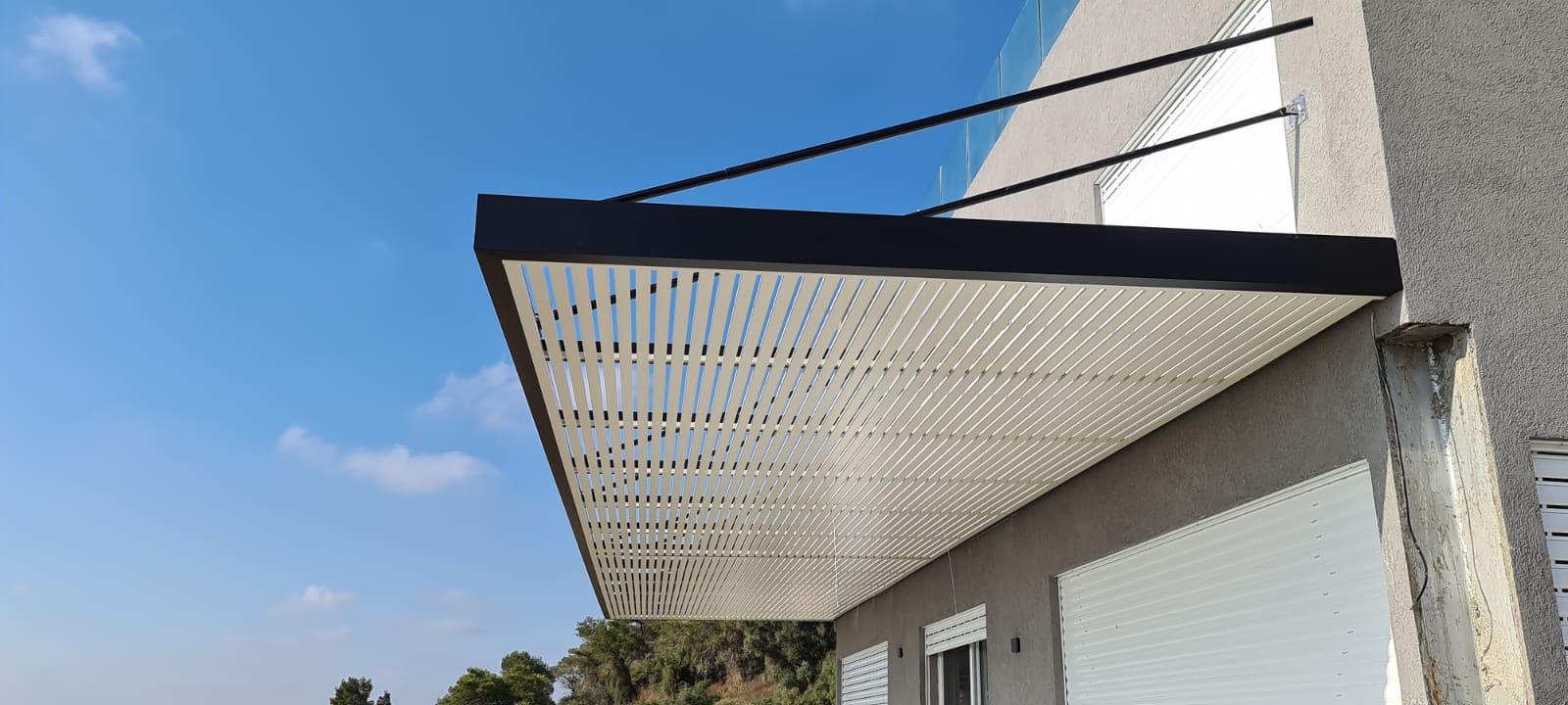 Read more about the article aluminum pergola